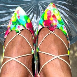 BP Floral Pointy Tow Flats